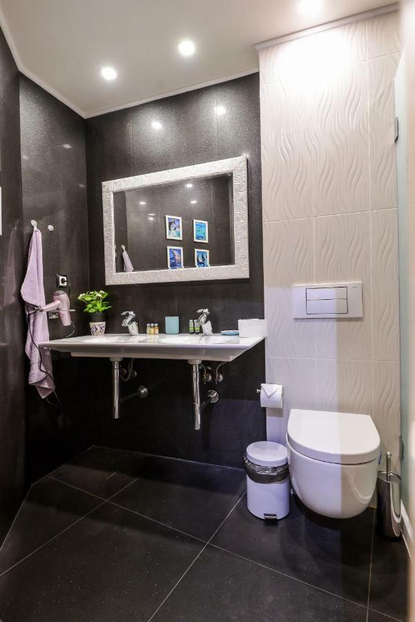 Champs-Élysées Sofia | 2-BDR, 2-BTHR Tsar Simeon Suite Extérieur photo